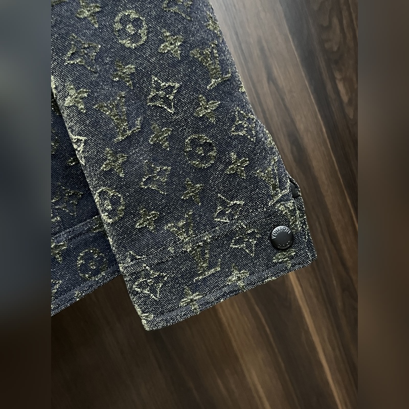 LV 2026ss早秋新款發布 Louis Vuitton翻領夾克外套，字母刺