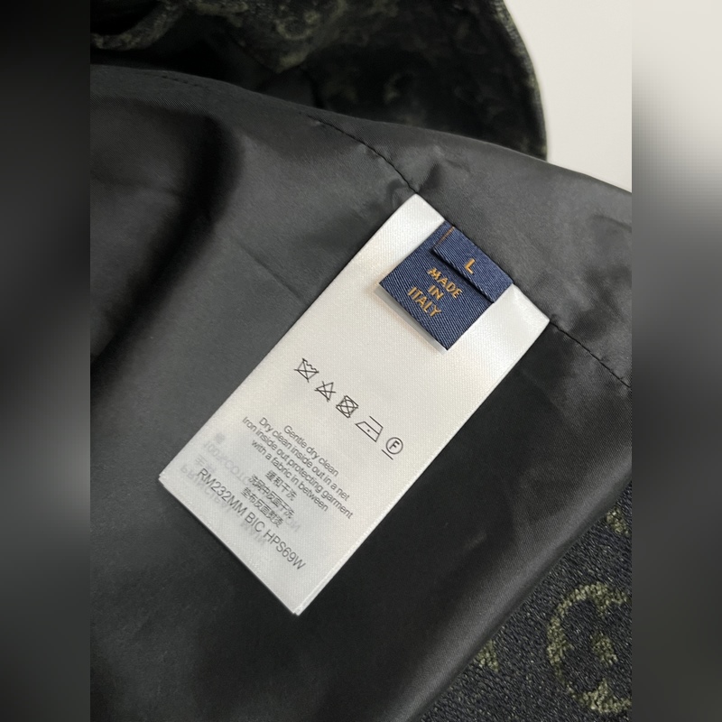 LV 2026ss早秋新款發布 Louis Vuitton翻領夾克外套，字母刺