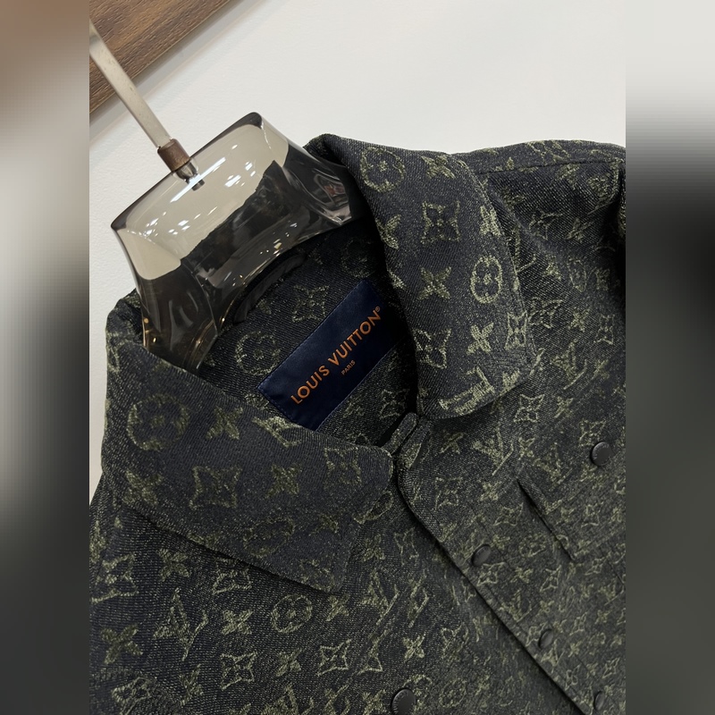 LV 2026ss早秋新款發布 Louis Vuitton翻領夾克外套，字母刺