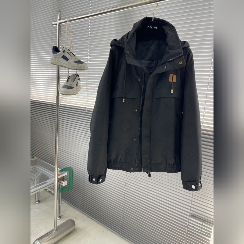 -Louis Vuitton 25年秋季新款?yuàn)A克 定制面料輔料配件，整體刺繡印