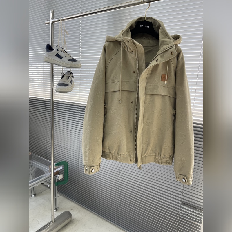 -Louis Vuitton 25年秋季新款夾克 定制面料輔料配件，整體刺繡印