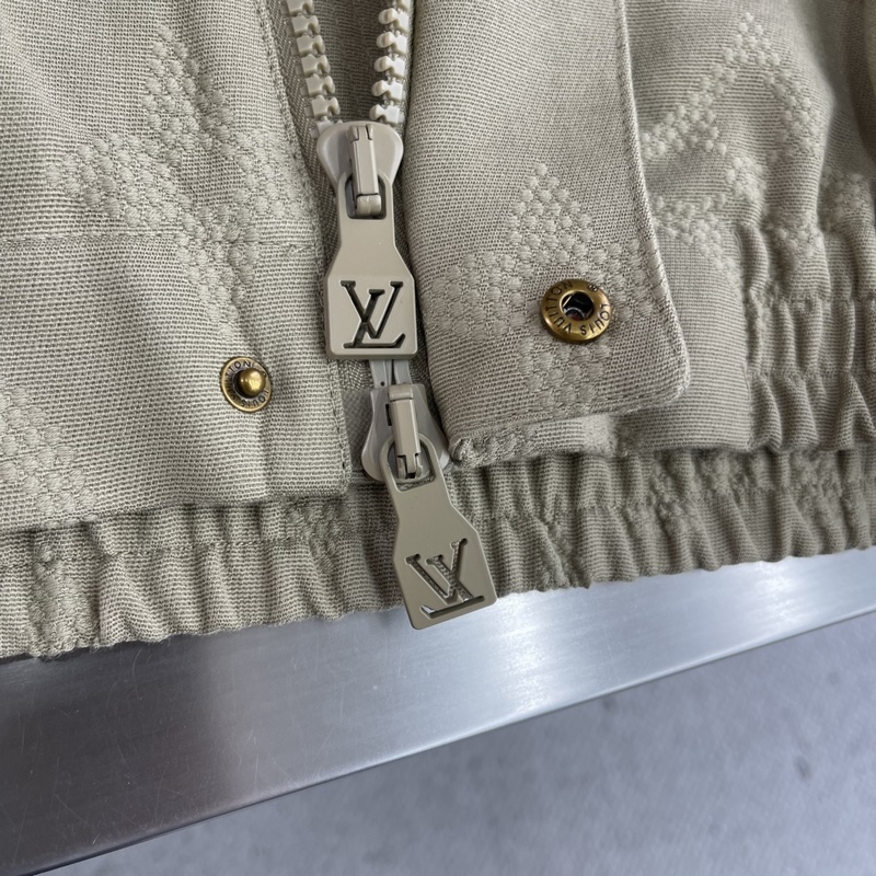 -Louis Vuitton 25年秋季新款夾克 定制面料輔料配件，整體刺繡印