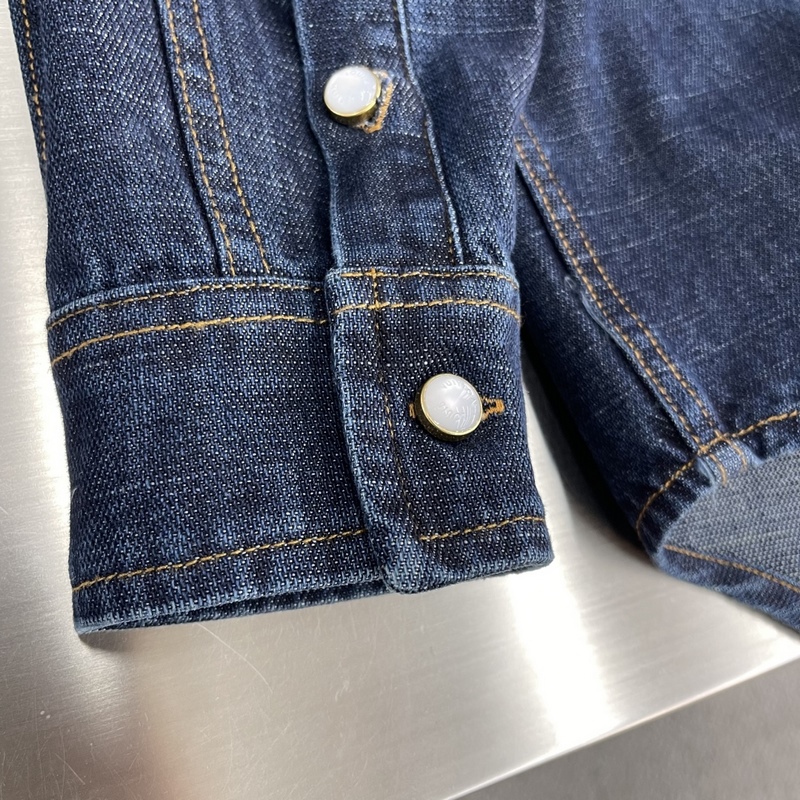 -Louis Vuitton  26ss新款 牛仔上衣出自 2026 秋冬秀