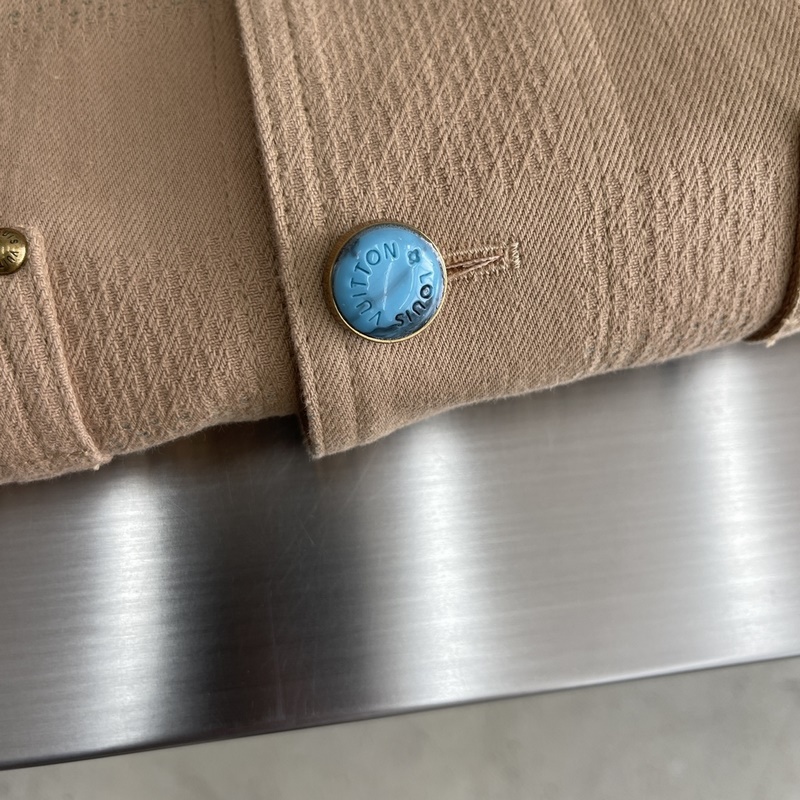 -Louis Vuitton 新款棉質工裝夾克 重釋 Pharrell Wil