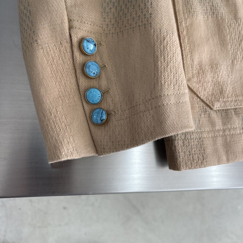 -Louis Vuitton 新款棉質工裝夾克 重釋 Pharrell Wil