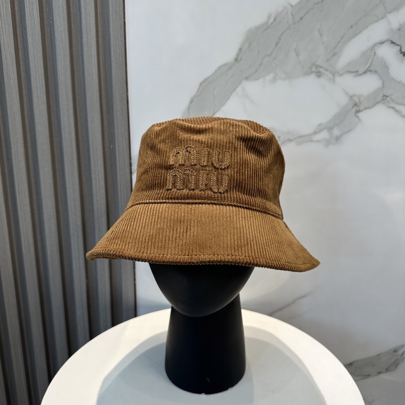 miumiu繆繆限定新款燈芯絨漁夫帽，棒球帽，燈芯絨紋理漁夫 非常耐看的一款漁夫