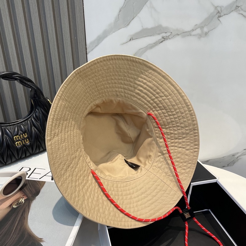 MiuMiu繆繆新款漁夫帽 大帽檐 加大遮陽範(fàn)圍 品質(zhì)細(xì)節(jié)都好到位 帽子一直都是