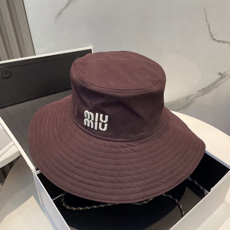 MiuMiu繆繆新款漁夫帽 大帽檐 加大遮陽範圍 品質(zhì)細節(jié)都好到位 帽子一直都是