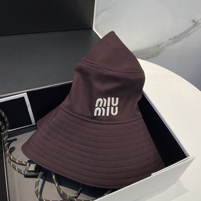 MiuMiu繆繆新款漁夫帽 大帽檐 加大遮陽範圍 品質(zhì)細節(jié)都好到位 帽子一直都是