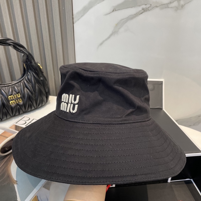 MiuMiu繆繆新款漁夫帽 大帽檐 加大遮陽範圍 品質細節都好到位 帽子一直都是