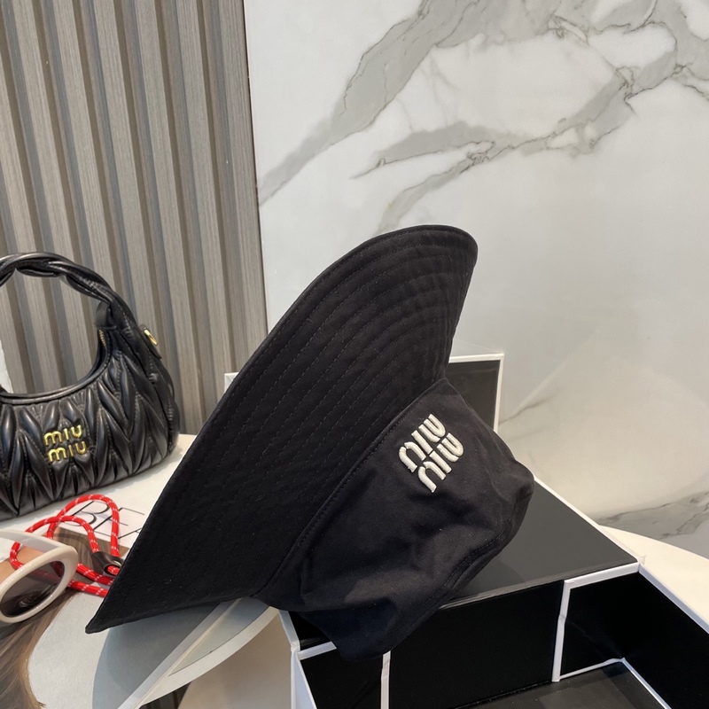 MiuMiu繆繆新款漁夫帽 大帽檐 加大遮陽範圍 品質細節都好到位 帽子一直都是