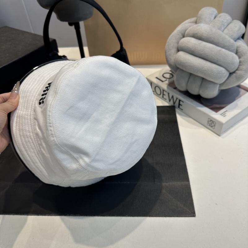 miumiu繆繆26ss新款帆布漁夫帽 雙面學(xué)院風(fēng)漁夫帽，清新文藝配包裝