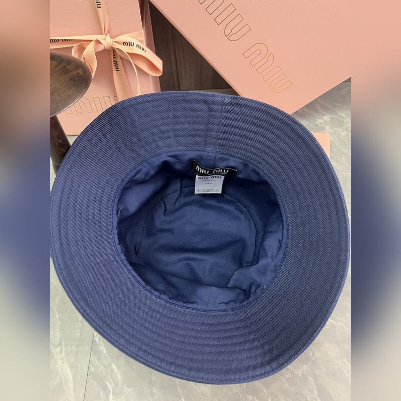 MIUMIU 原版定制 馬卡龍色系漁夫帽 這款漁夫帽選用斜紋布打造 既耐磨又耐用