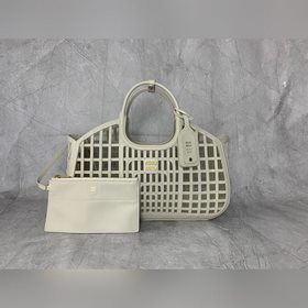 5BA293 (白色)夏日邂逅，用一隻包遇見最好的自己這個夏天，限定新款菜籃子的