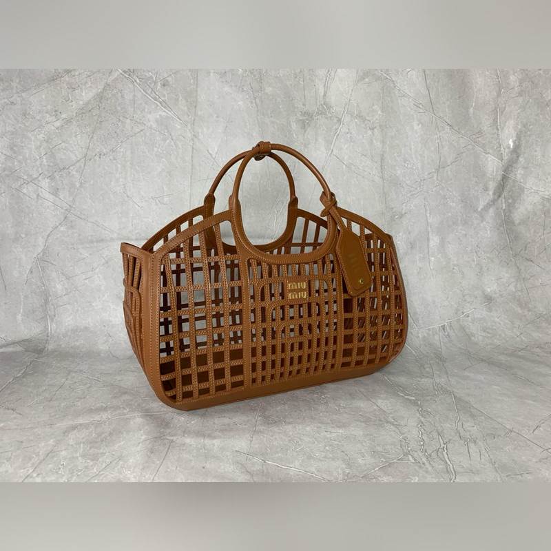 5BA293 (棕色)夏日邂逅，用一隻包遇見最好的自己這個夏天，限定新款菜籃子的