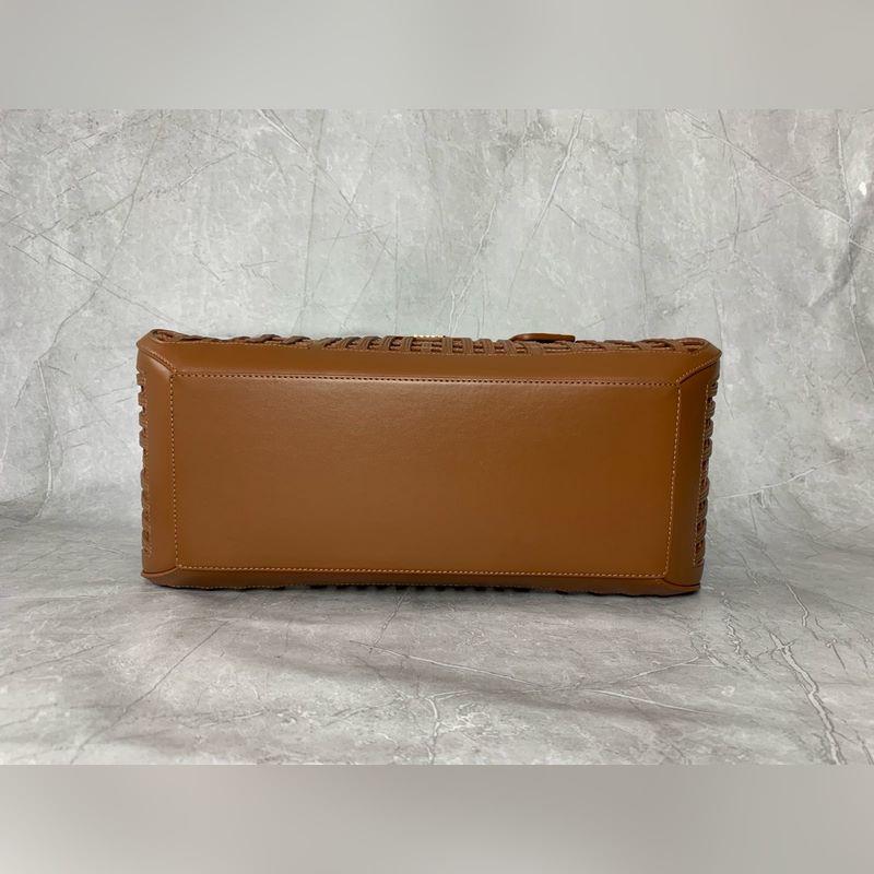 5BA293 (棕色)夏日邂逅，用一隻包遇見最好的自己這個夏天，限定新款菜籃子的