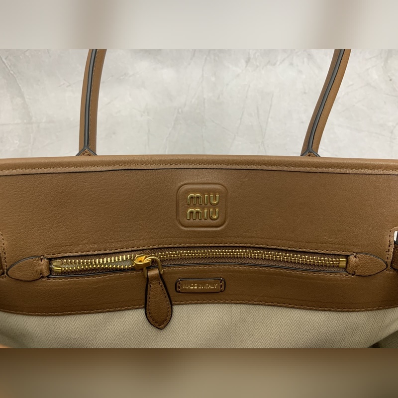 5BG291(焦糖) MIUMIU 手提包 這隻Aventure我要誇爆它！ 絕