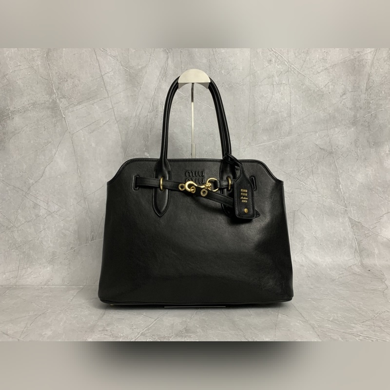 5BG291(黑色) MIUMIU 手提包 這隻Aventure我要誇爆它！ 絕