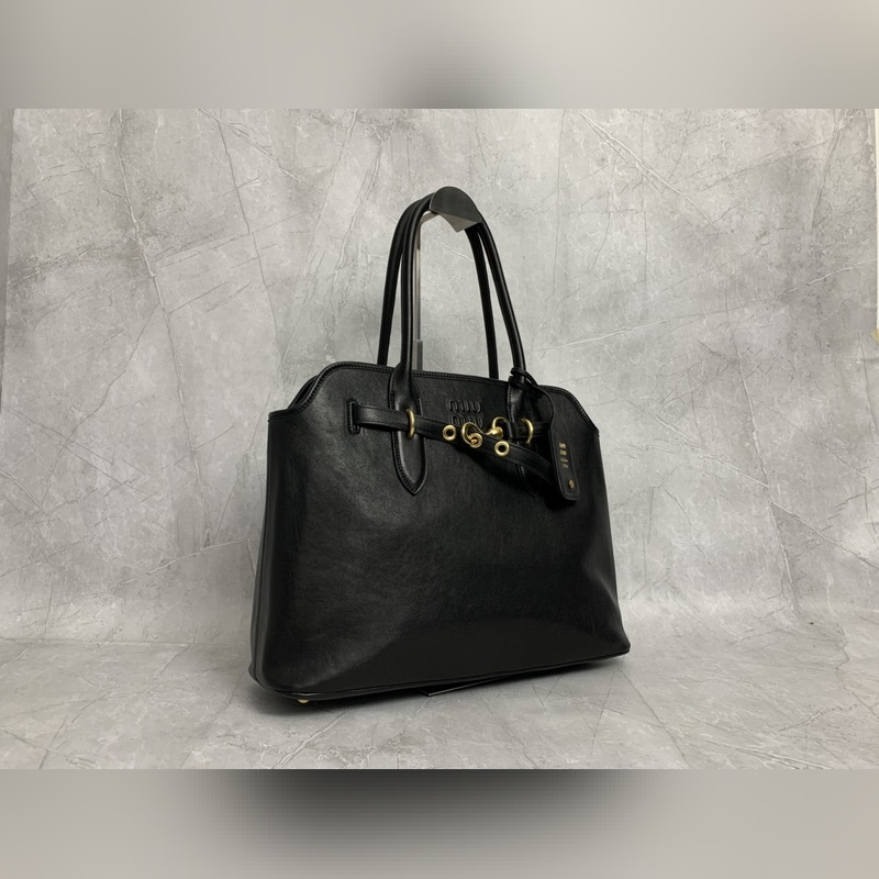 5BG291(黑色) MIUMIU 手提包 這隻Aventure我要誇爆它！ 絕