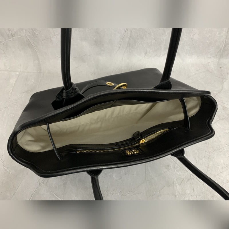 5BG291(黑色) MIUMIU 手提包 這隻Aventure我要誇爆它！ 絕