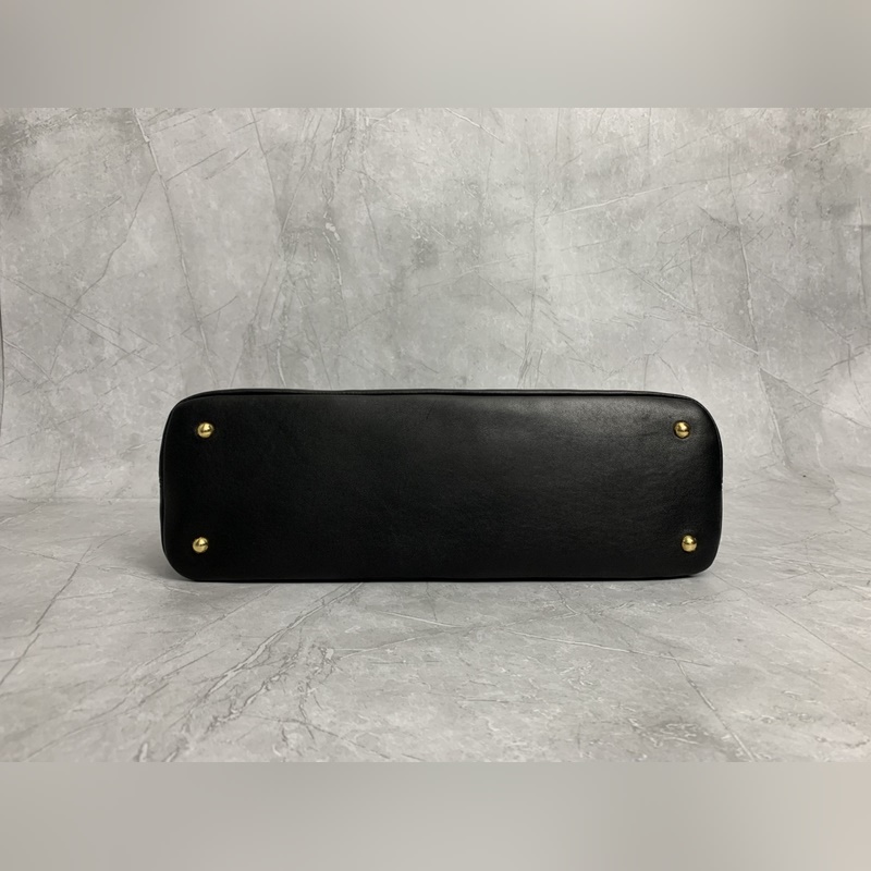 5BG291(黑色) MIUMIU 手提包 這隻Aventure我要誇爆它！ 絕