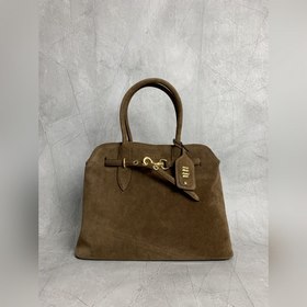 5BG291 新品爆款中古托特包，采用今年爆火的麂皮材質(zhì)，皮質(zhì)柔軟高級(jí)，這款A(yù)v