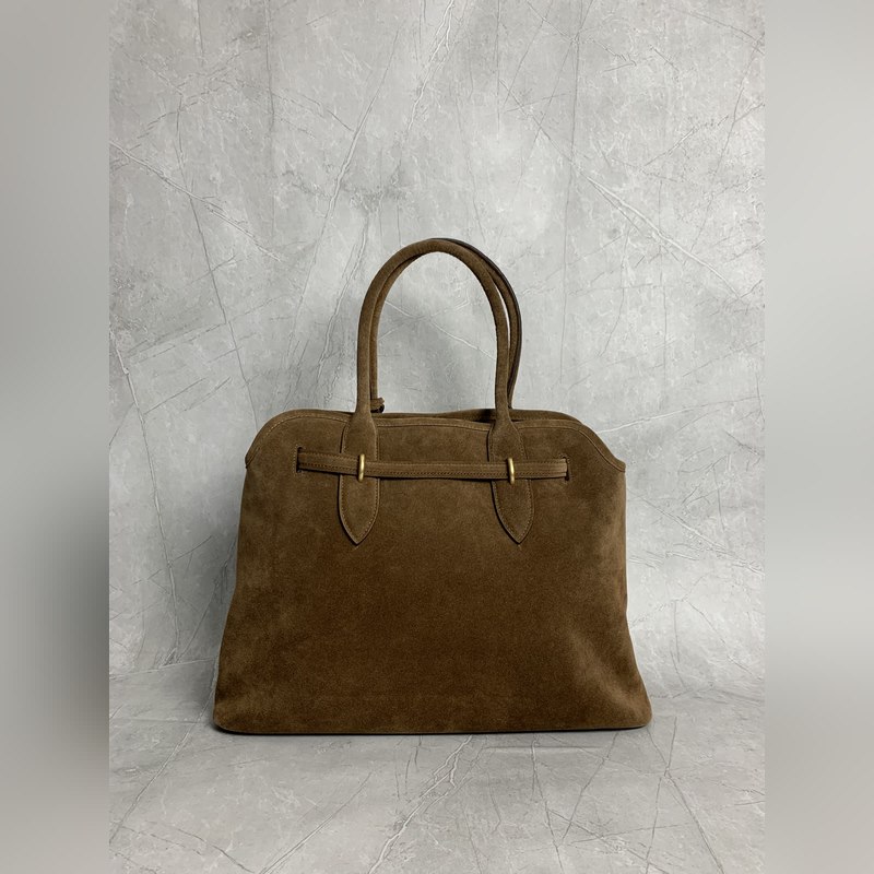 5BG291 新品爆款中古托特包，采用今年爆火的麂皮材質，皮質柔軟高級，這款Av