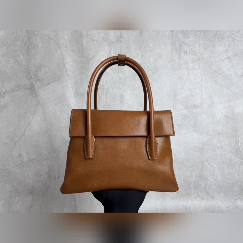 5BA303 原廠Miu 張元英同款秀款 中古手提包 探索女性多元風貌 複古風情