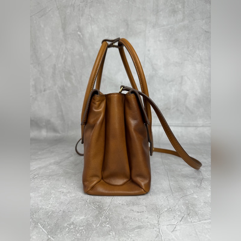 5BA303 原廠Miu 張元英同款秀款 中古手提包 探索女性多元風貌 複古風情