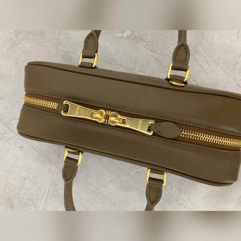 保齡球最新版原廠皮 5BB148(苔原色) M家新款保齡球包包，官網主推，今年絕