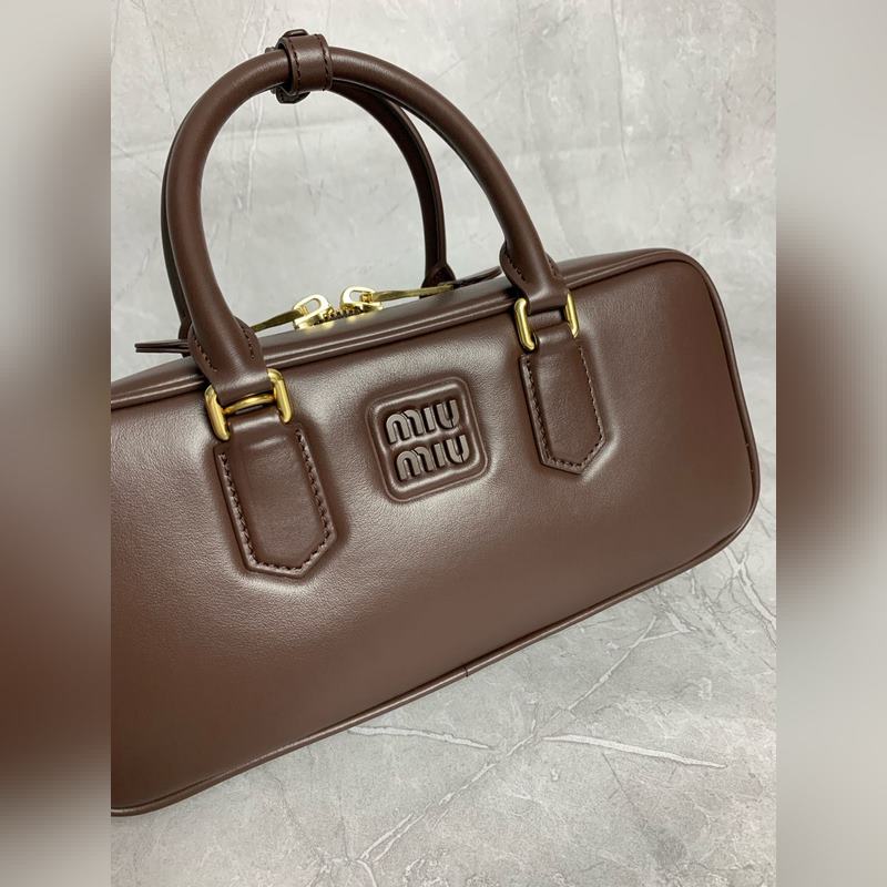 保齡球最新版原廠皮 5BB148(石楠木色) M家新款保齡球包包，官網主推，今