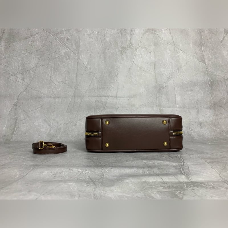 保齡球最新版原廠皮 5BB148(石楠木色) M家新款保齡球包包，官網主推，今