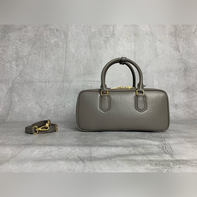 保齡球最新版原廠皮 5BB148(水泥灰) M家新款保齡球包包，官網主推，今年絕