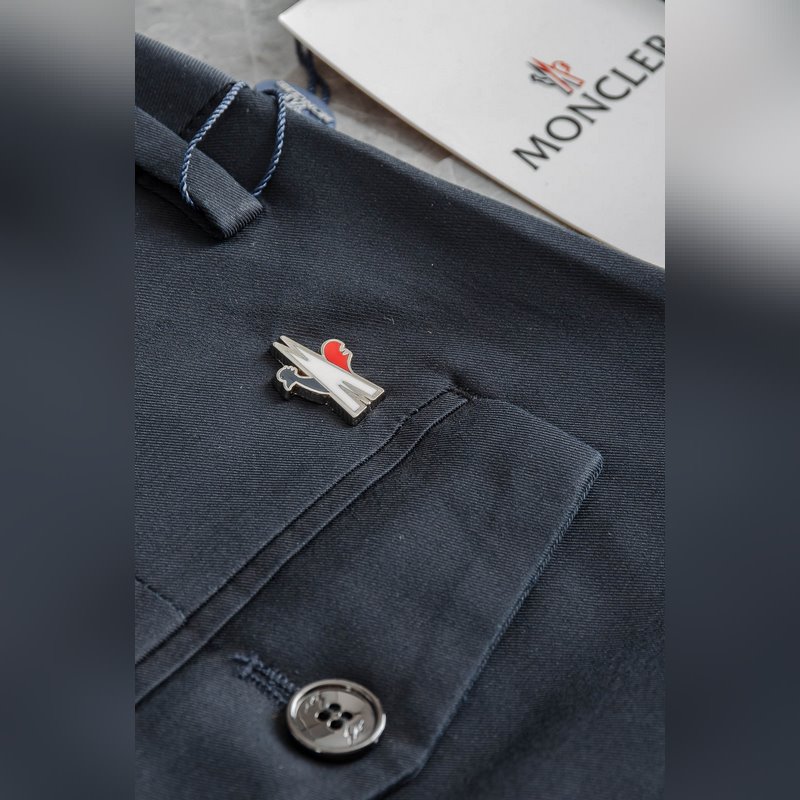 Moncler 蒙口 26ss春夏輕奢時尚定制休閑西褲，簡潔幹練的風格，精緻卓