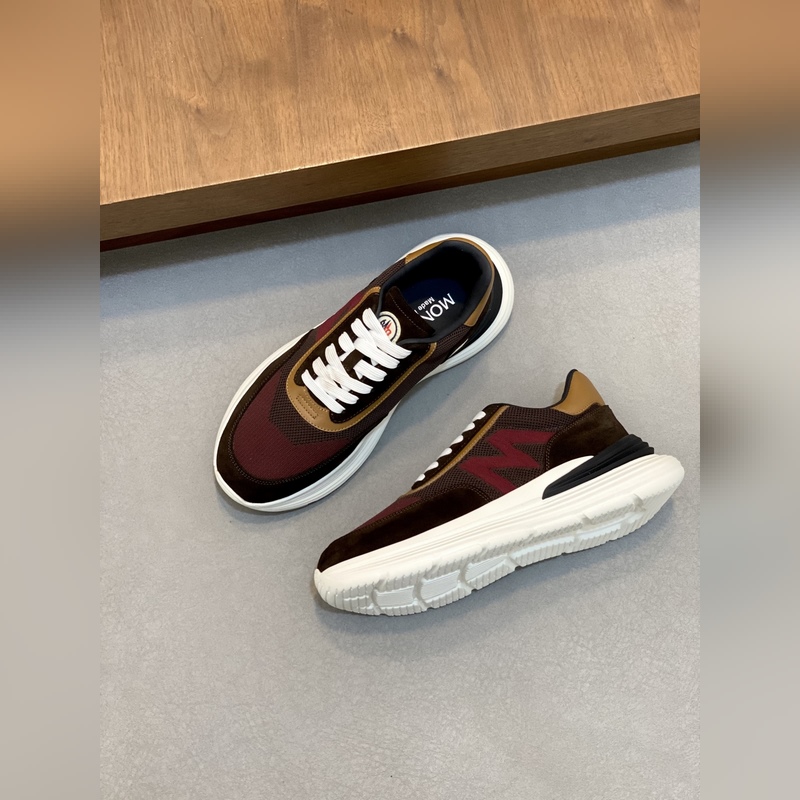 Moncler，蒙口男士休閑運動鞋，具有舒適防滑性能，采用一體成型進口飛織科技面