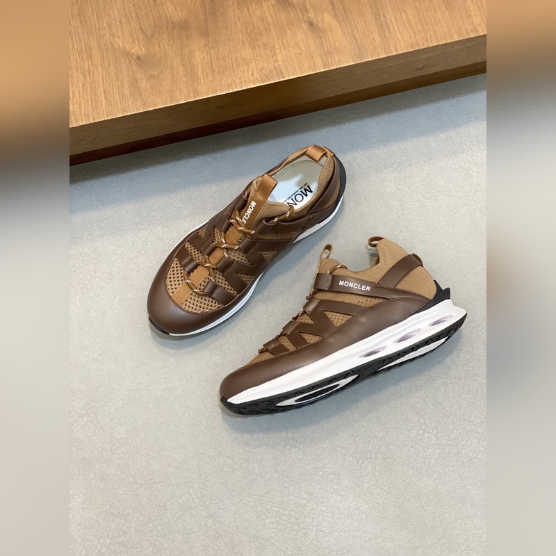 Moncler，蒙口男士休閑運(yùn)動(dòng)鞋，具有舒適防滑性能，采用一體成型進(jìn)口飛織科技面
