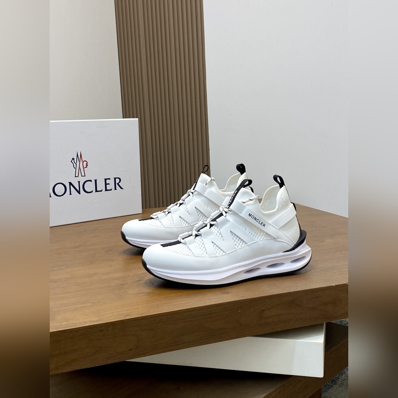 Moncler，蒙口男士休閑運(yùn)動鞋，具有舒適防滑性能，采用一體成型進(jìn)口飛織科技面
