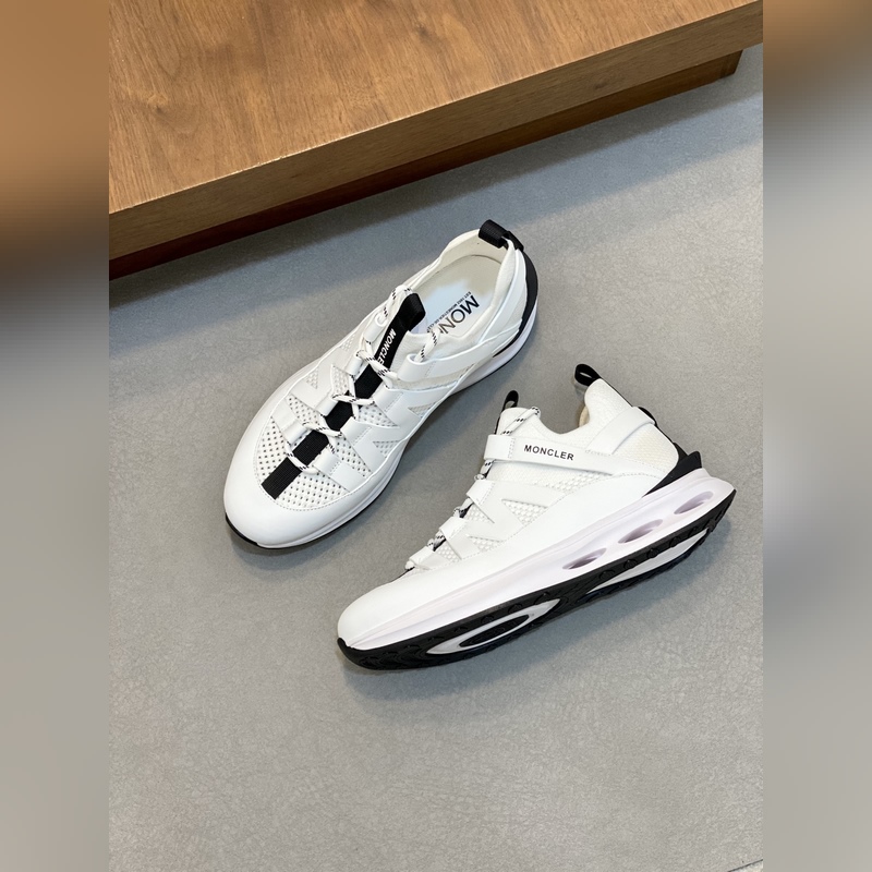 Moncler，蒙口男士休閑運(yùn)動鞋，具有舒適防滑性能，采用一體成型進(jìn)口飛織科技面