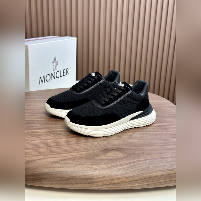 Moncler蒙口 男鞋運動鞋，進口牛皮面、氯丁橡膠 各種材質拼接打造，鞋面采用