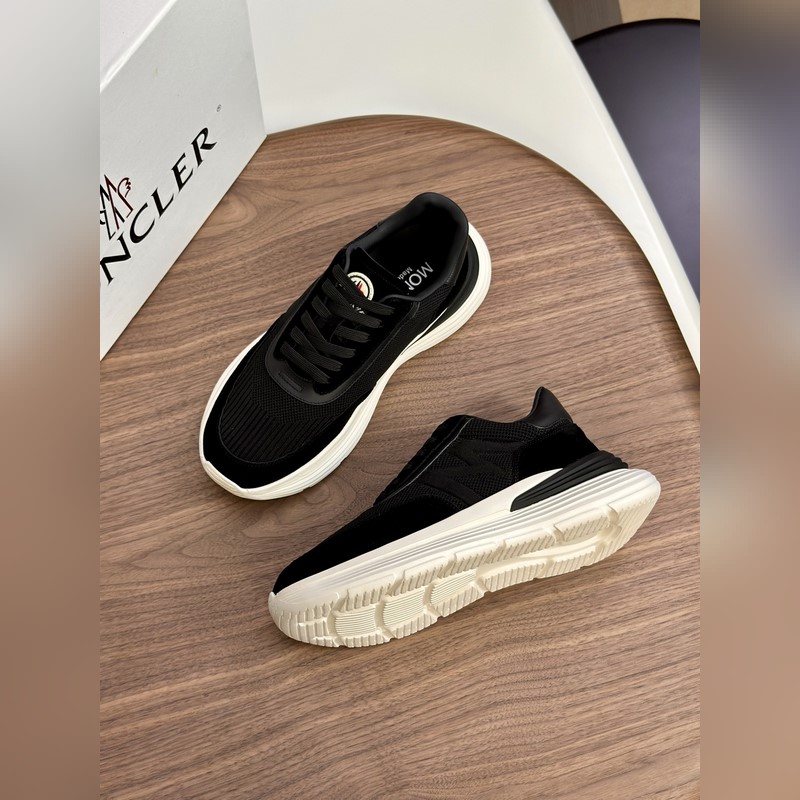 Moncler蒙口 男鞋運動鞋，進口牛皮面、氯丁橡膠 各種材質拼接打造，鞋面采用