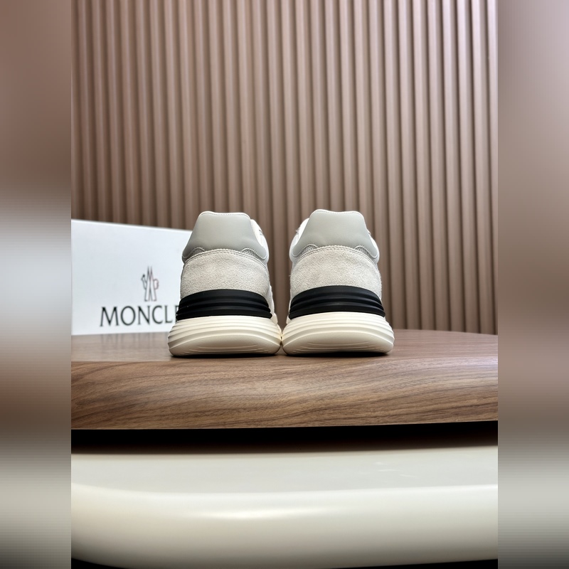 Moncler蒙口 男鞋運動鞋，進口牛皮面、氯丁橡膠 各種材質拼接打造，鞋面采用