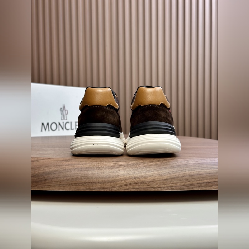 Moncler蒙口 男鞋運(yùn)動(dòng)鞋，進(jìn)口牛皮面、氯丁橡膠 各種材質(zhì)拼接打造，鞋面采用