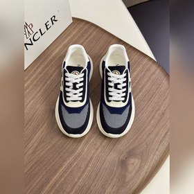 Moncler蒙口 男鞋運動鞋，進口牛皮面、氯丁橡膠 各種材質拼接打造，鞋面采用