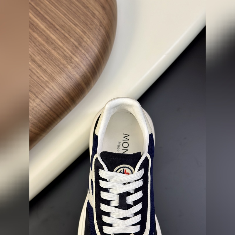 Moncler蒙口 男鞋運(yùn)動鞋，進(jìn)口牛皮面、氯丁橡膠 各種材質(zhì)拼接打造，鞋面采用