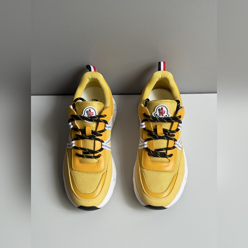 Moncler蒙口 男鞋運動鞋，進口牛皮面、氯丁橡膠 各種材質拼接打造，鞋面采用