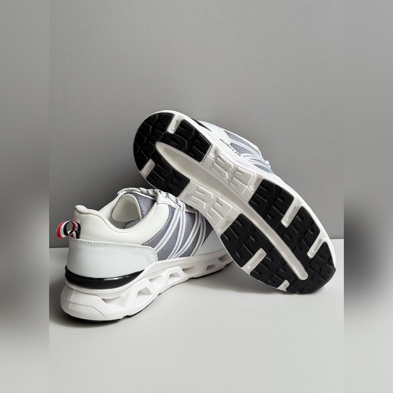 Moncler蒙口 男鞋運動鞋，進(jìn)口牛皮面、氯丁橡膠 各種材質(zhì)拼接打造，鞋面采用