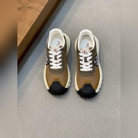 Moncler蒙口 男鞋運動鞋，進口透氣網面、氯丁橡膠 各種材質拼接打造，鞋面采