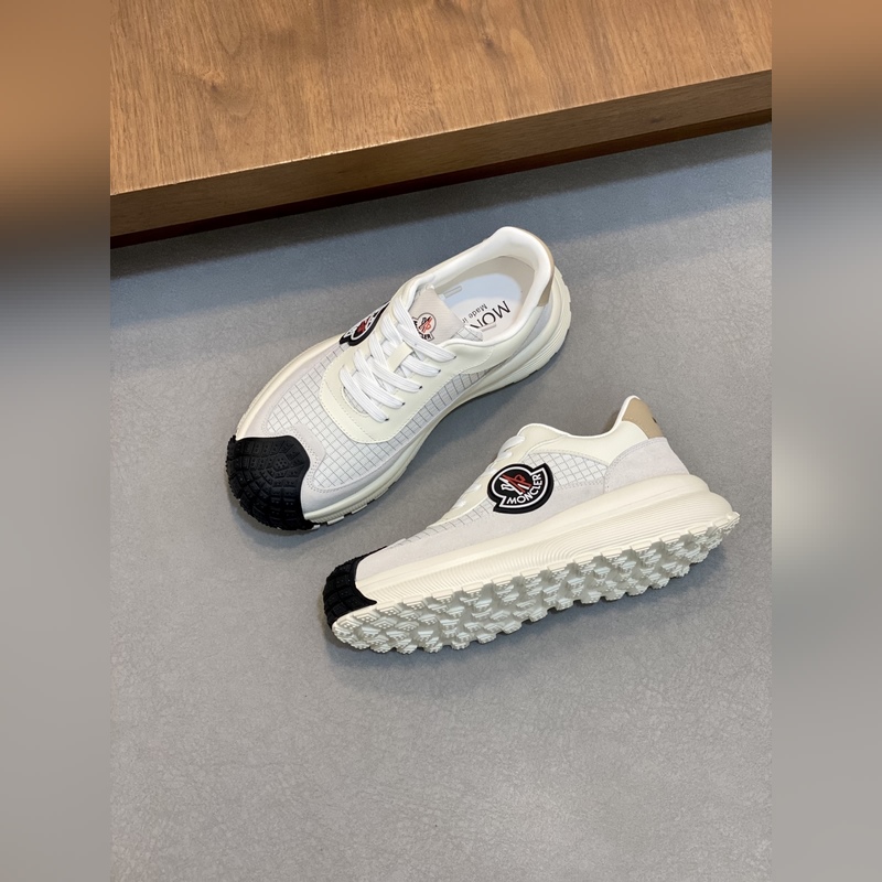 Moncler蒙口 男鞋運動鞋，進口透氣網(wǎng)面、氯丁橡膠 各種材質(zhì)拼接打造，鞋面采