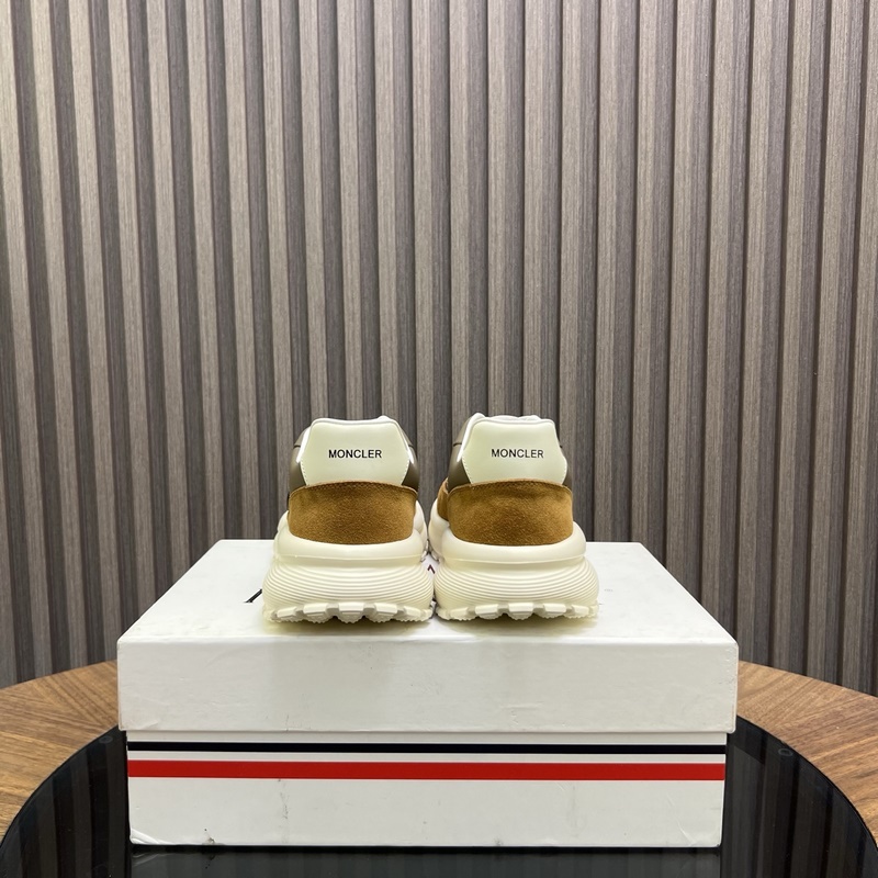 Moncler蒙口 男鞋運動鞋，進口牛皮面、氯丁橡膠 各種材質拼接打造，鞋面采用