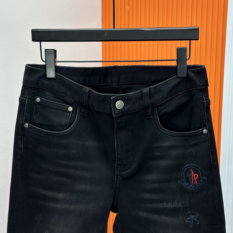 Moncler 蒙口，2026秋冬牛仔褲 面料升級，彈力腰圍，櫃臺同步發(fā)售，進(jìn)口